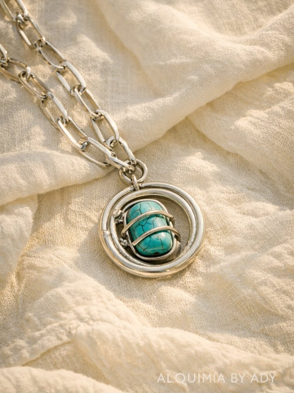 Americana + CIRCLE Turquoise PENDANT NECKLACE